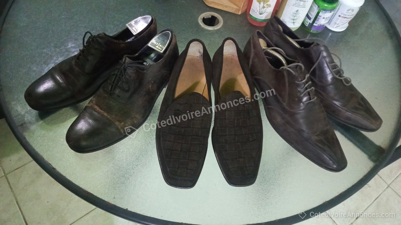 Chaussures Vintage T43 Kenzo Louis Vuitton Balmain Gucci Prada YSL à Abidjan