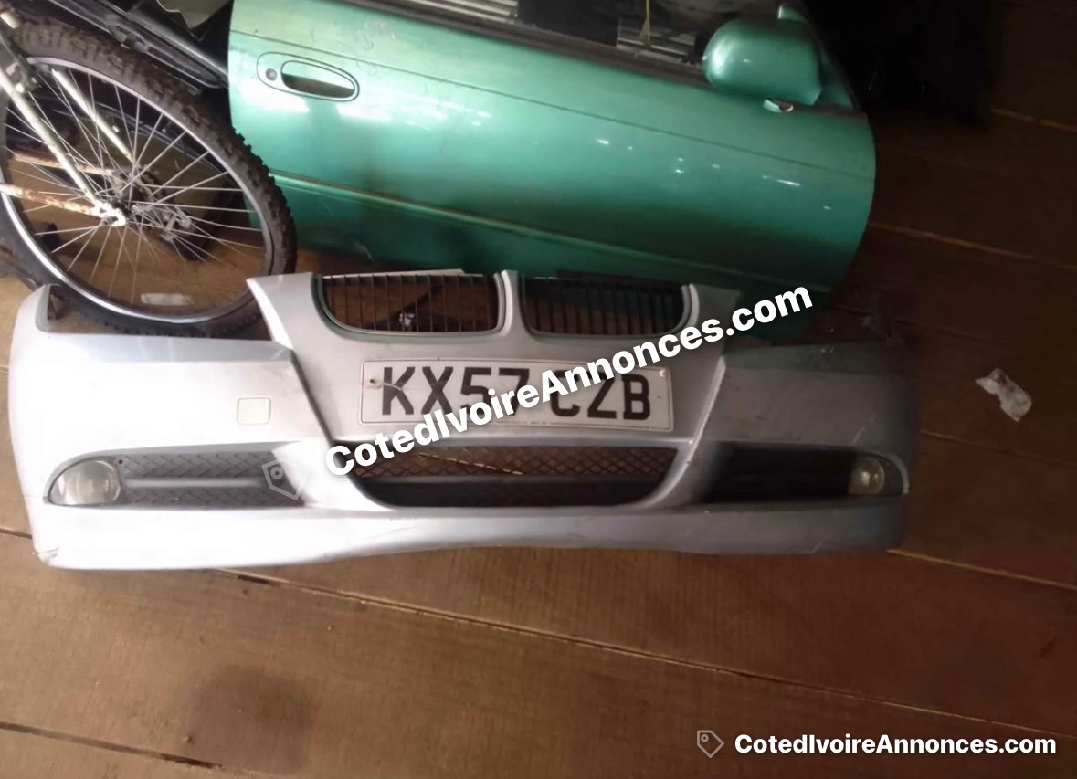 Parchoc BMW E90 disponible chez Sangare auto service — Véhicules à Abidjan