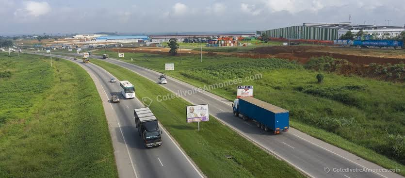 Opportunité industrielle au pk21-22 — Immobilier à Abidjan