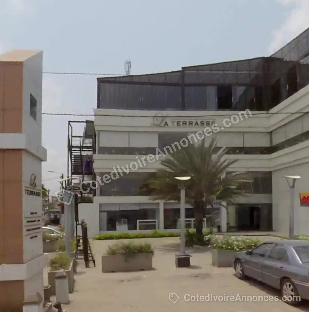 Vente exceptionnelle à marcory zone4 à Abidjan