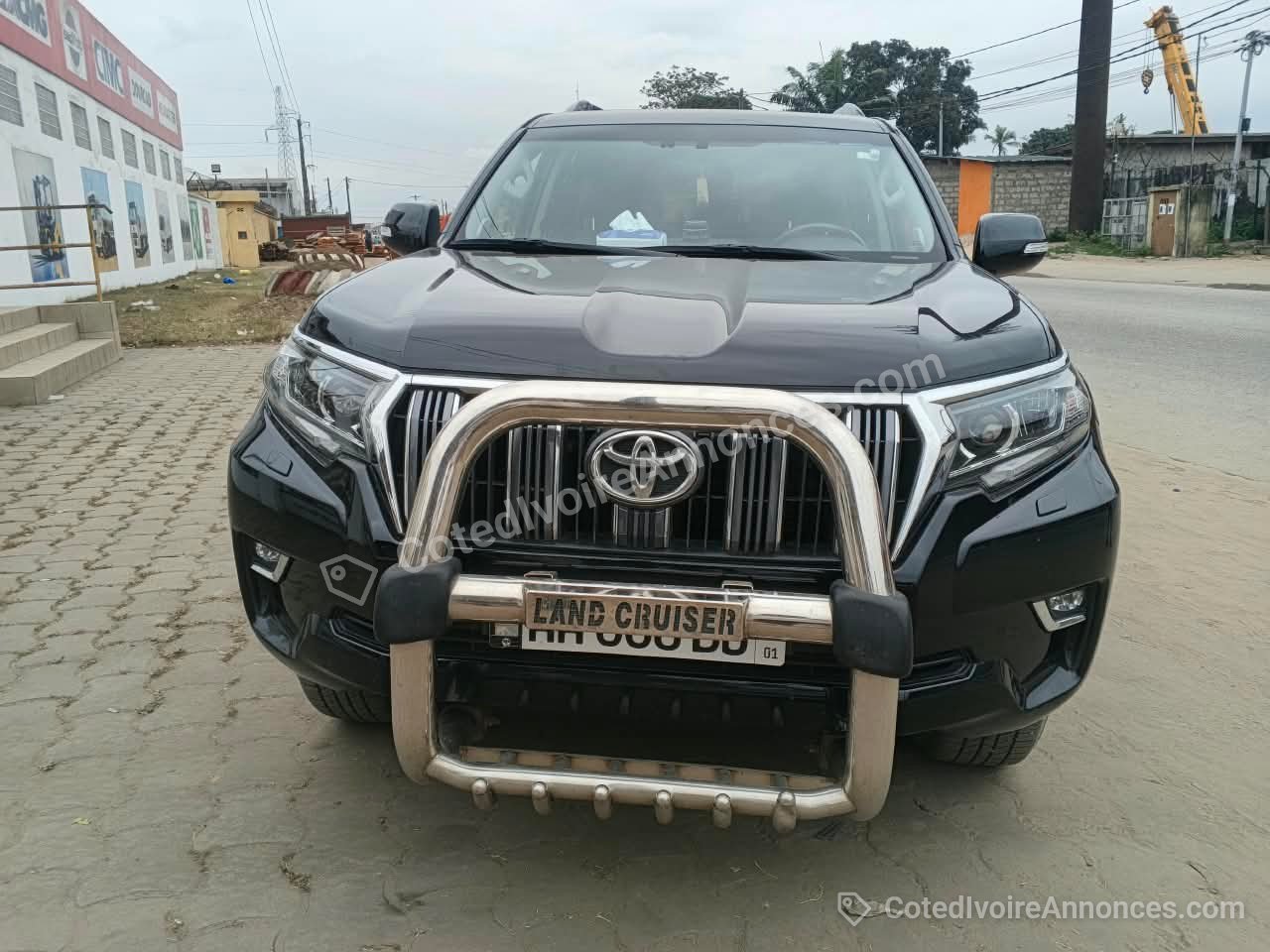Toyota Land cruiser Prado VXR 70ème Anniversaire Année 2023/2024, Occasion très propre — Véhicules à Abidjan