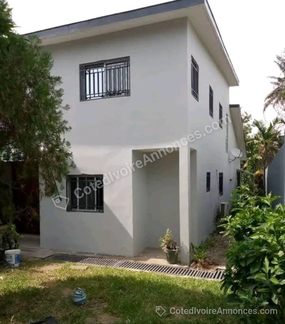 Villa duplex à la Riviera 3 Hibiscus à Abidjan