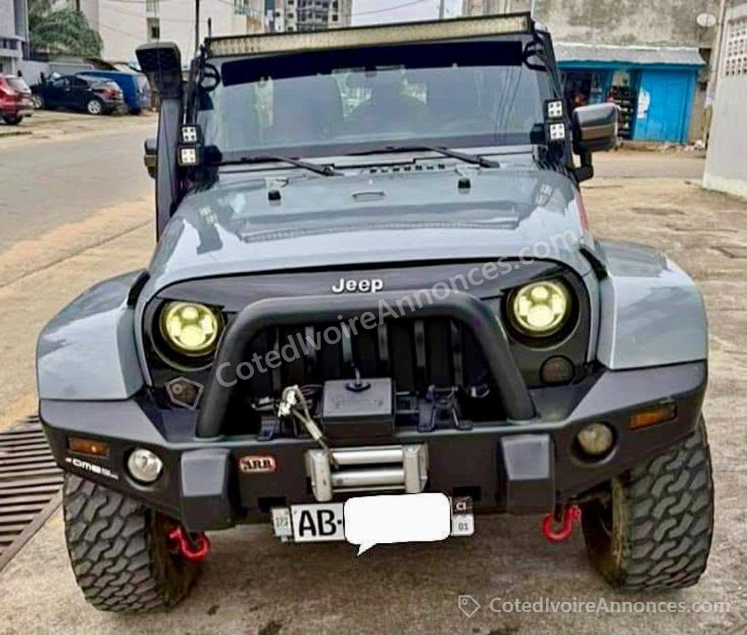 JEEP WRANGLER — Véhicules à Abidjan