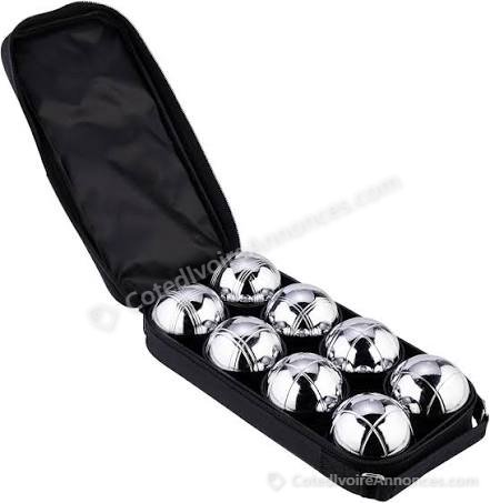 8 boules de pétanque à Abidjan