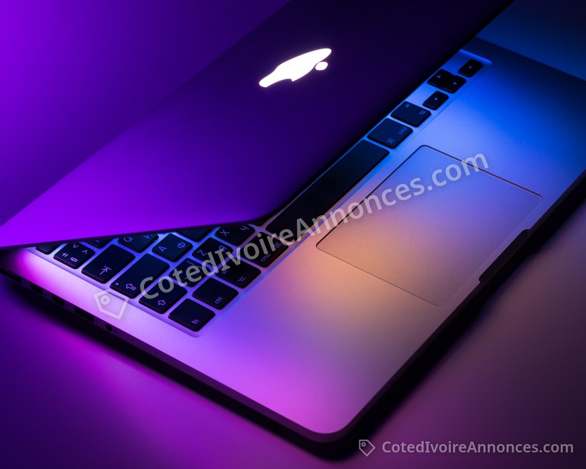 MacBook Air M2 13 pouces — sous garantie — Informatique à Abidjan