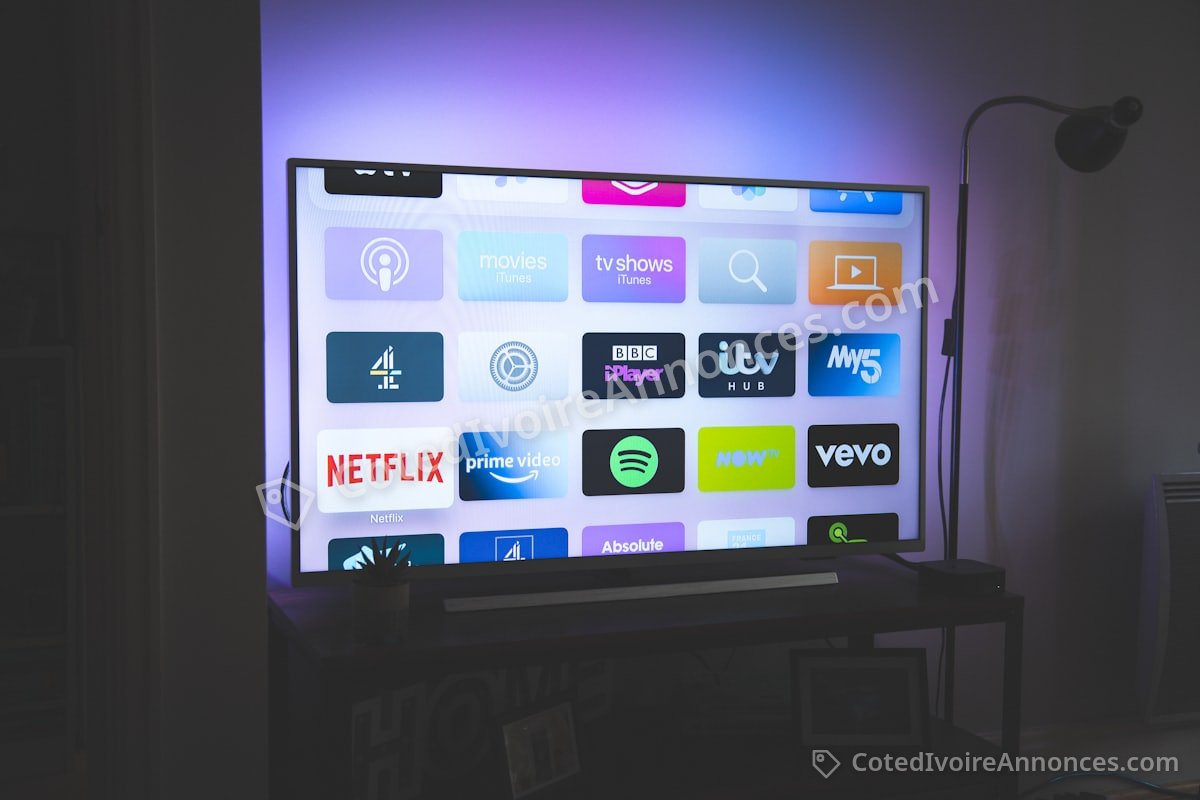 Téléviseur Samsung Smart TV 55 pouces — Électronique à Gagnoa