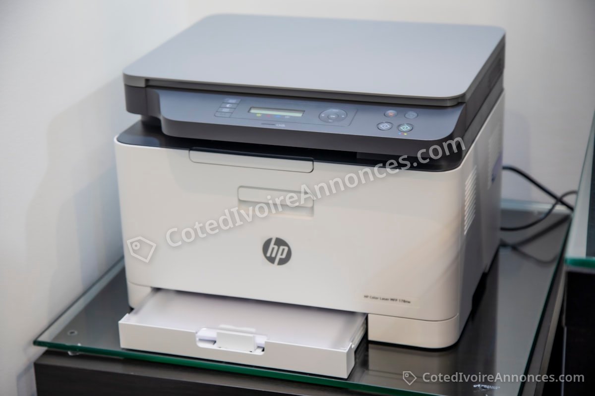 Imprimante laser HP LaserJet Pro — Informatique à Abengourou